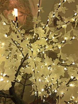 ALBERO A LED CON FOGLIE BIANCHE 200 CM - PRESTIGE-